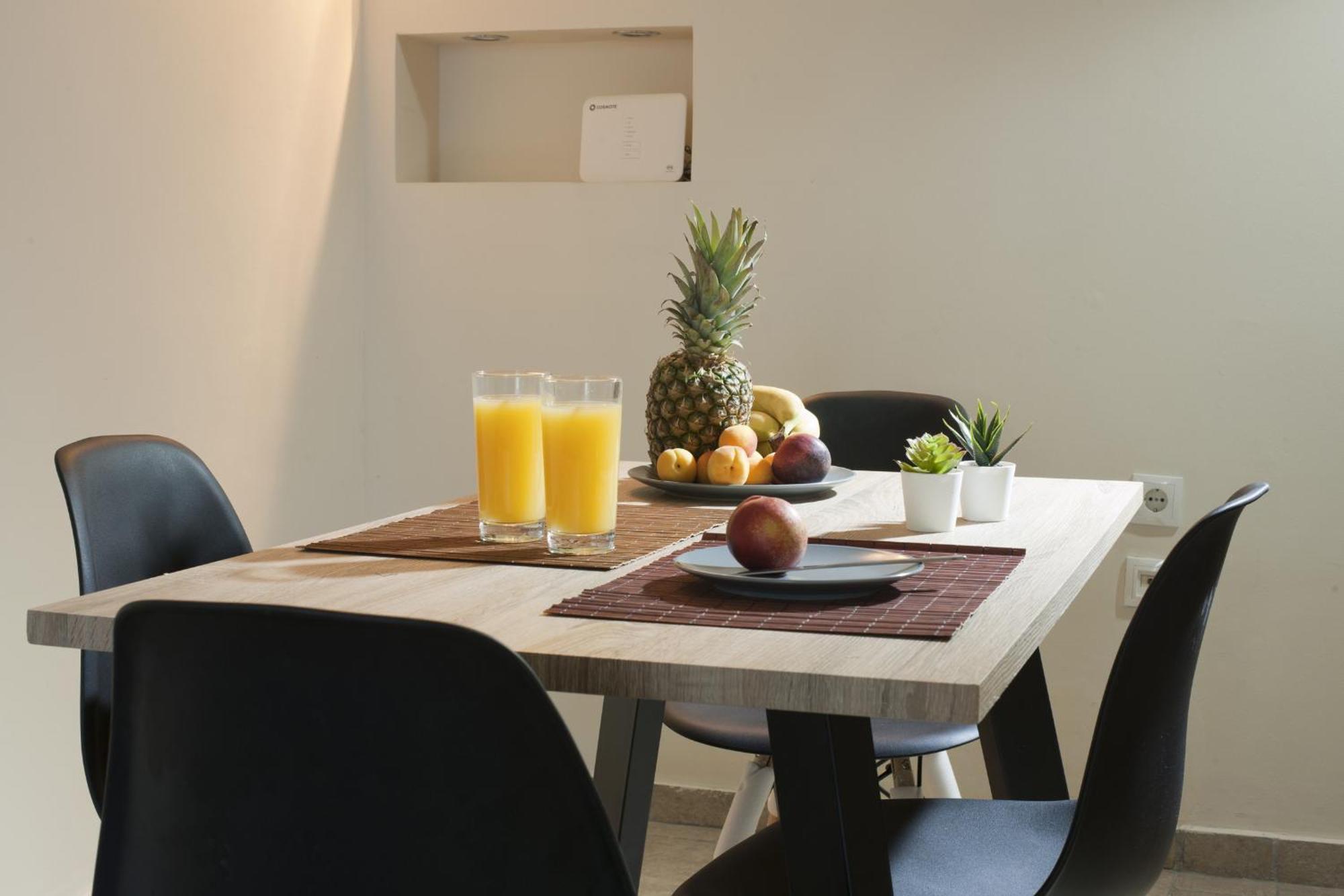 Comfortable Apartment At The Foot Of The Odeon Of Herodes Atticus Atena Exterior foto